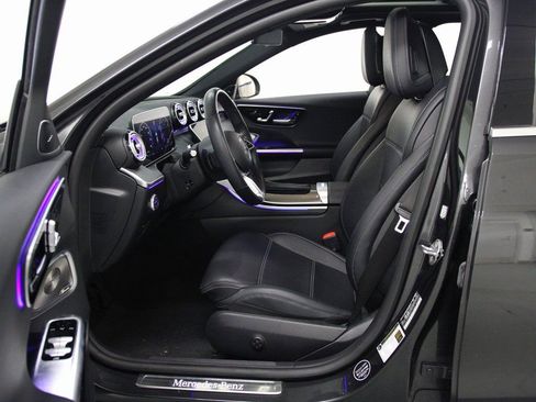 Certified 2022 Mercedes-Benz C 300 4MATIC Sedan image 17