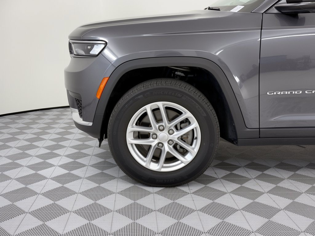 Used 2023 Jeep Grand Cherokee L Laredo w/ Trailer Tow Group (B) AWD/4WD image 13