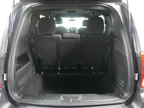 Used 2018 Dodge Grand Caravan SE FWD image 29