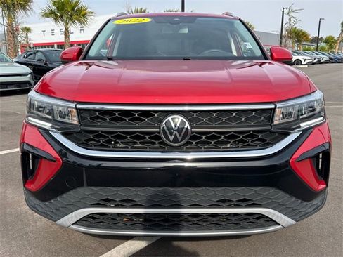 Used 2022 Volkswagen Taos SE image 23