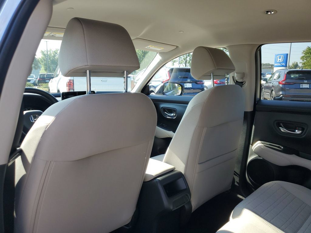 New 2027 Honda HR-V LX image 11