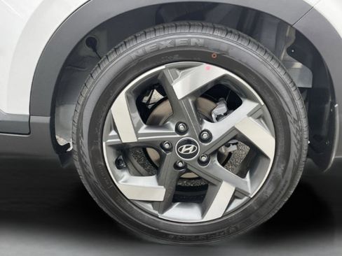 New 2026 Hyundai Venue SEL FWD image 21