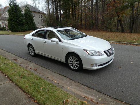 Used 2010 Lexus ES 350 Sedan image 29