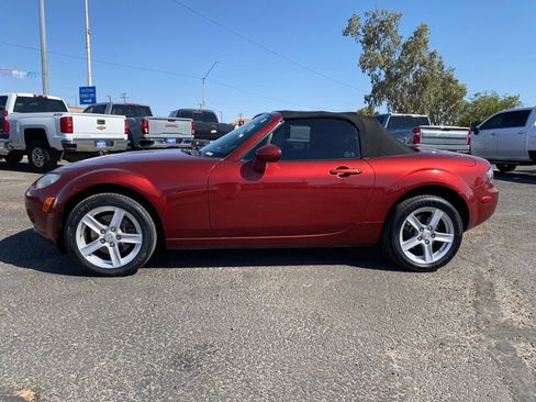 Used 2008 MAZDA MX-5 Miata Sport RWD image 3