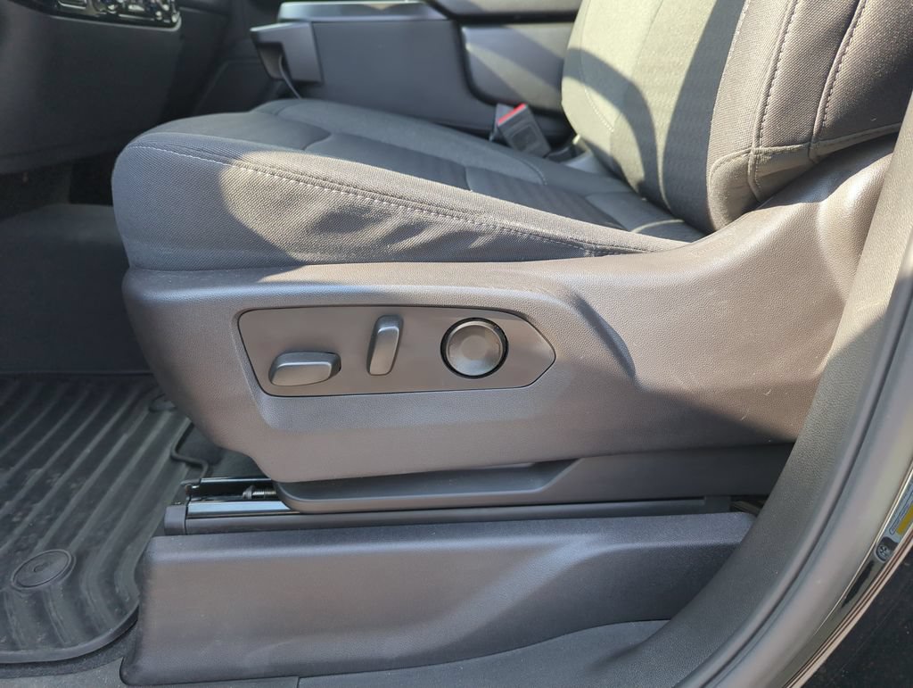 Used 2025 GMC Sierra 1500 Elevation RWD image 12