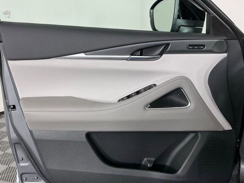 New 2027 INFINITI QX60 Luxe FWD image 11