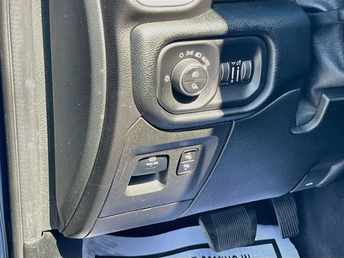 Used 2019 RAM 1500 Big Horn AWD/4WD image 10