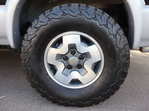 Used 2002 Chevrolet Blazer LS w/ Preferred Equipment Group AWD/4WD image 33