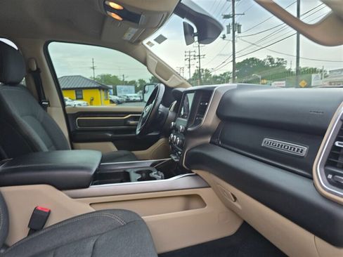 Used 2019 RAM 1500 Big Horn AWD/4WD image 16