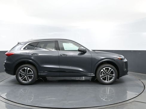 New 2026 Audi Q5 Premium AWD/4WD image 4