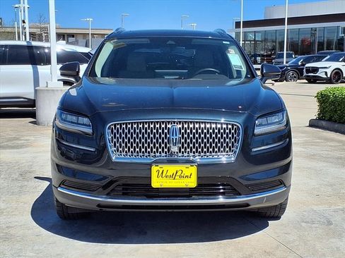 Used 2023 Lincoln Nautilus Reserve w/ Luxury Package AWD/4WD image 6