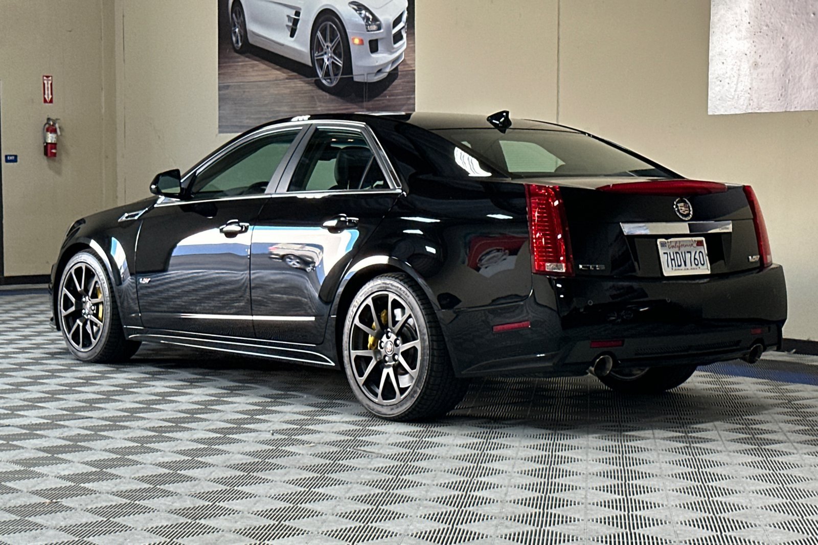Used 2013 Cadillac CTS V w/ Wood Trim Package RWD image 6