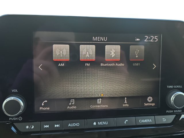 Used 2024 Nissan Pathfinder SV FWD image 22