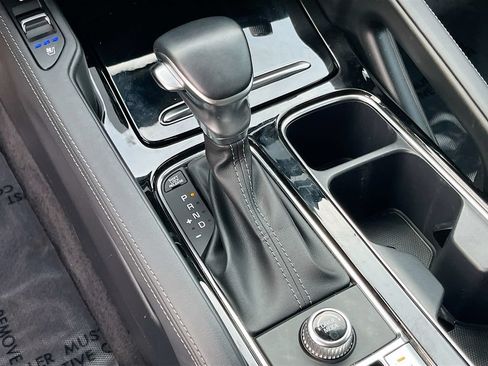 Used 2022 Kia Telluride SX w/ Towing Package FWD image 17