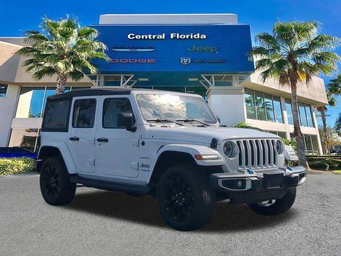Certified 2022 Jeep Wrangler Unlimited Sahara image 2