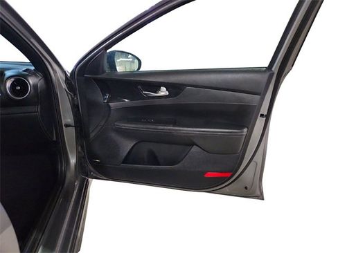 Used 2022 Kia Forte GT-Line w/ GT-Line Premium Package image 25