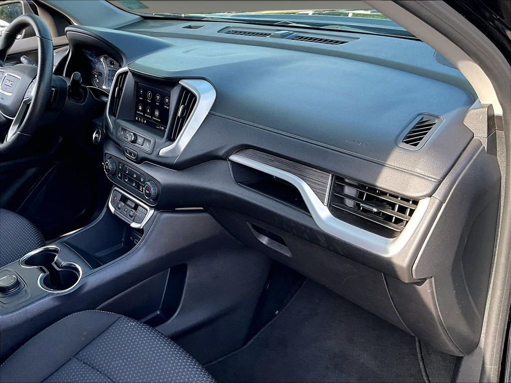 Used 2024 GMC Terrain SLE AWD/4WD image 14