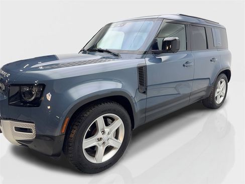 Used 2020 Land Rover Defender 110 SE image 11