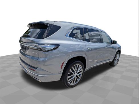 New 2026 Buick Enclave Avenir w/ Super Cruise Package FWD image 4