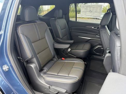 New 2026 Chevrolet Traverse High Country w/ LPO, Floor Liner Package image 26