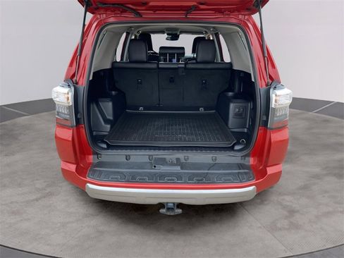 Used 2021 Toyota 4Runner TRD Off-Road Premium image 19