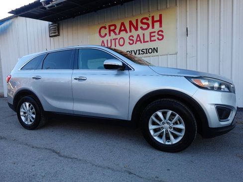 Used 2016 Kia Sorento L FWD image 6