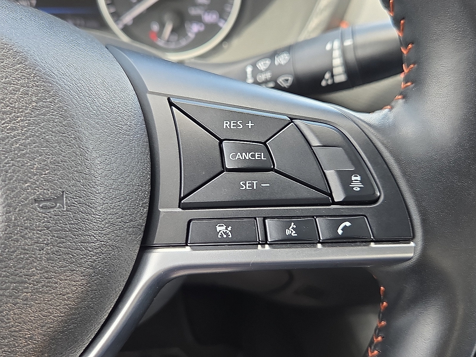 Used 2025 Nissan Sentra SR FWD image 21