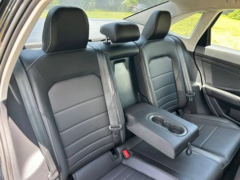 Used 2023 Volkswagen Jetta SE w/ Panoramic Sunroof Package FWD image 49