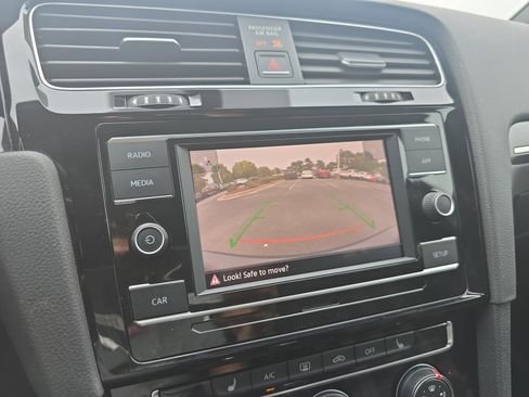 Used 2018 Volkswagen GTI S FWD image 21