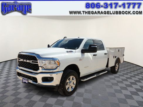 Used 2024 RAM 3500 Big Horn AWD/4WD image 1
