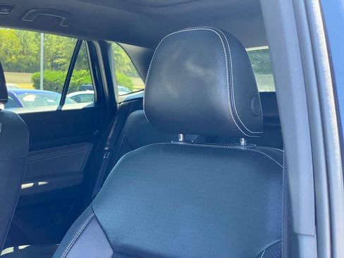 Used 2022 Volkswagen Atlas Cross Sport SE FWD image 22