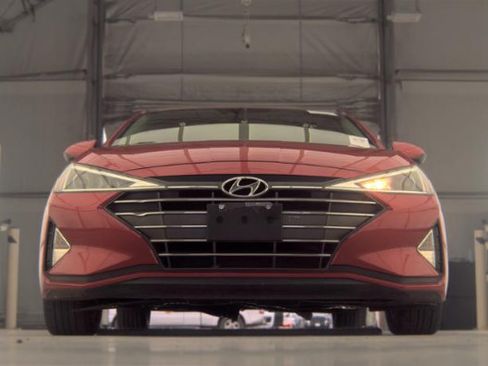 Used 2020 Hyundai Elantra SEL FWD image 3