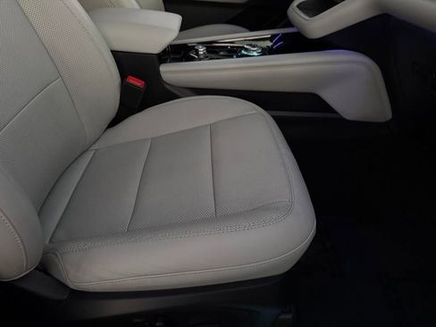 Used 2025 Ford Explorer Platinum w/ Ultimate Package image 31