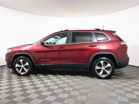 Used 2019 Jeep Cherokee Limited AWD/4WD image 2