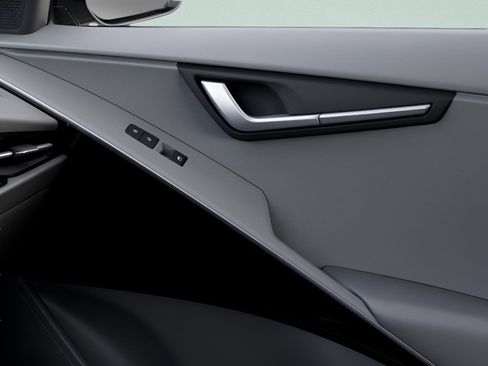 New 2025 Kia Niro EX Touring image 24