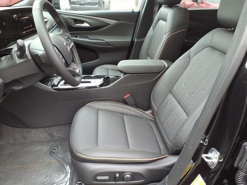 New 2026 Buick Envista Avenir image 5