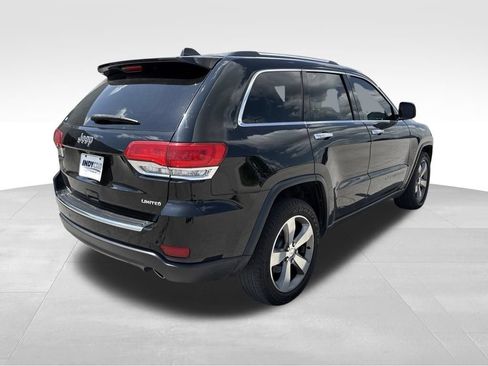 Used 2017 Jeep Grand Cherokee Limited w/ Luxury Group II RWD image 4