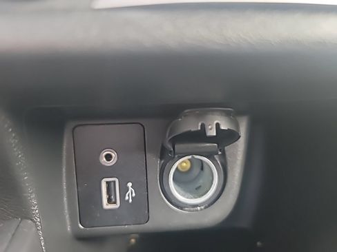Used 2025 Nissan Versa S w/ Trunk Package FWD image 15