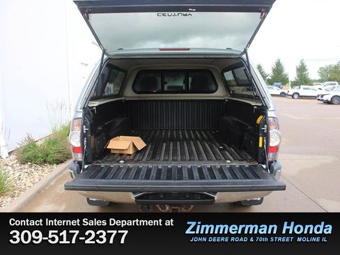 Used 2014 Toyota Tacoma 4x4 Double Cab w/ SR5 Package image 6