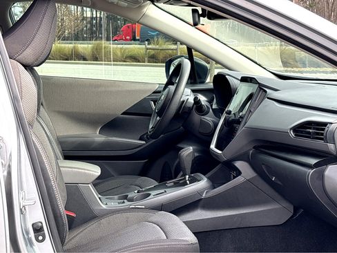 Used 2024 Subaru Crosstrek 2.0i Premium image 8