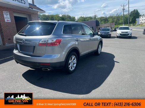 Used 2011 MAZDA CX-9 Touring w/ Moonroof & Bose Audio Pkg image 5