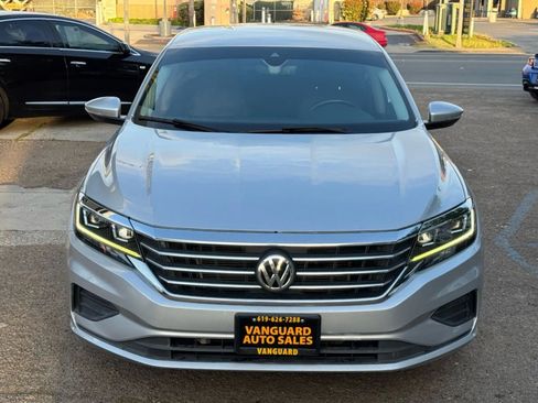 Used 2020 Volkswagen Passat 2.0T SE FWD image 3