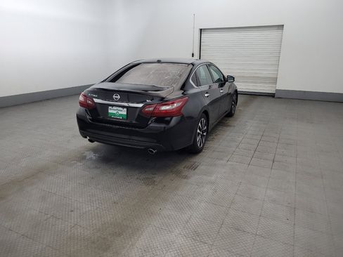 Used 2018 Nissan Altima 2.5 SL FWD image 9