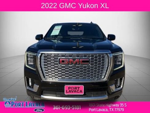 Used 2022 GMC Yukon XL Denali w/ Denali Premium Package AWD/4WD image 2