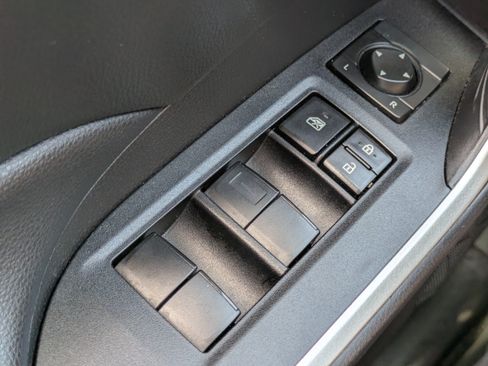 Used 2021 Toyota RAV4 LE image 22