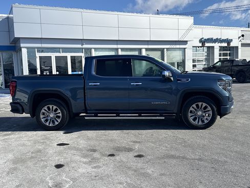 Used 2026 GMC Sierra 1500 Denali image 2