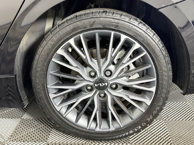 Used 2023 Kia Forte GT-Line w/ GT-Line Technology Package FWD image 34