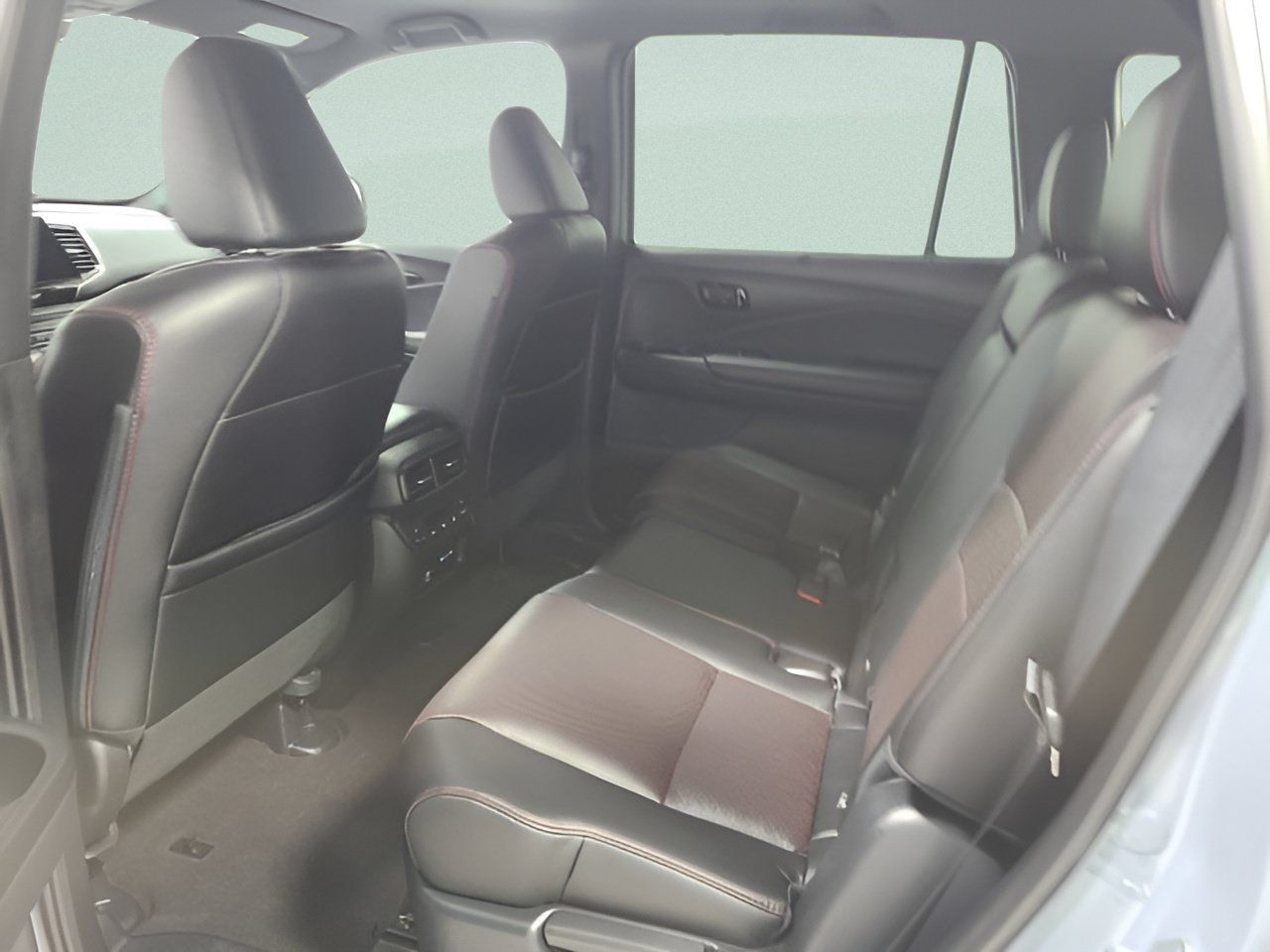 Used 2024 Honda Passport Black Edition image 17
