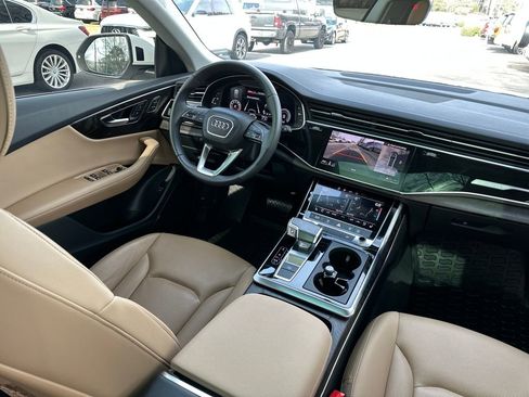 Used 2023 Audi Q8 Premium Plus image 38