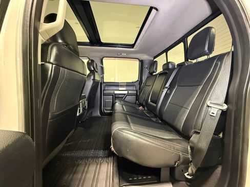 Used 2019 Ford F250 Lariat w/ Lariat Ultimate Package AWD/4WD image 15